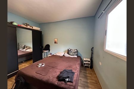 Casa à venda com 561m², 3 quartos e 6 vagas Casa à venda com 561m², 3 quartos e 6 vagasQuarto 1