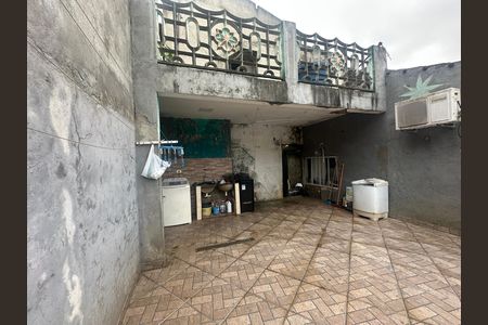 Casa à venda com 561m², 3 quartos e 6 vagas Casa à venda com 561m², 3 quartos e 6 vagasÁrea de Serviço