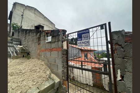 Casa à venda com 561m², 3 quartos e 6 vagas Casa à venda com 561m², 3 quartos e 6 vagasFachada