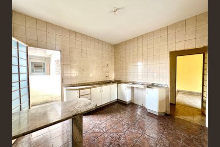 Cozinha de casa para alugar com 3 quartos, 250m² em São João Batista, Belo Horizonte
