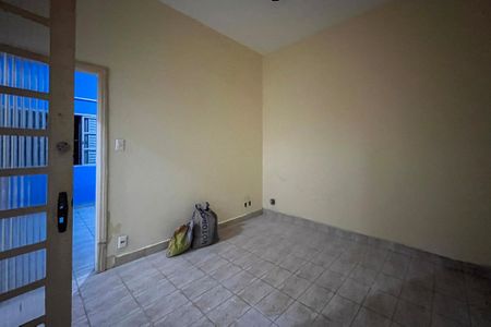 Casa de condomínio para alugar com 70m², 2 quartos e sem vaga Casa de condomínio para alugar com 70m², 2 quartos e sem vagaSala