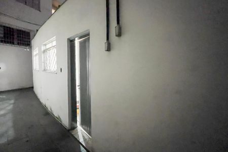 Casa de condomínio para alugar com 70m², 2 quartos e sem vaga Casa de condomínio para alugar com 70m², 2 quartos e sem vagaEntrada
