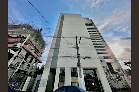 Studio para alugar com 25m², 1 quarto e sem vaga Studio para alugar com 25m², 1 quarto e sem vagaFachada