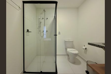 Studio para alugar com 25m², 1 quarto e sem vaga Studio para alugar com 25m², 1 quarto e sem vagaBanheiro