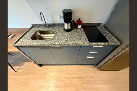 Studio para alugar com 25m², 1 quarto e sem vaga Studio para alugar com 25m², 1 quarto e sem vagaCozinha
