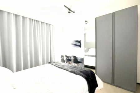 Studio à venda com 28m², 1 quarto e sem vaga