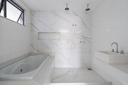Casa à venda com 4 quartos, 350m² em Barra da Tijuca, Rio de Janeiro