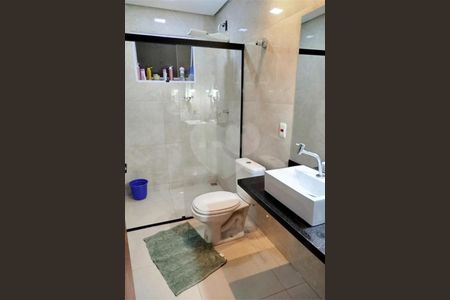Casa à venda com 123m², 2 quartos e 2 vagas