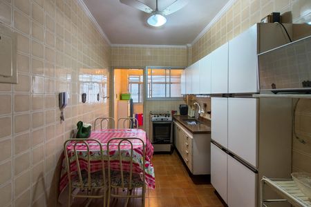 Apartamento para alugar com 100m², 2 quartos e 1 vaga Apartamento para alugar com 100m², 2 quartos e 1 vagaCozinha