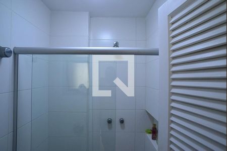 Apartamento para alugar com 300m², 5 quartos e 2 vagas Apartamento para alugar com 300m², 5 quartos e 2 vagasBanheiro