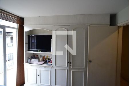 Apartamento para alugar com 300m², 5 quartos e 2 vagas Apartamento para alugar com 300m², 5 quartos e 2 vagasQuarto 2