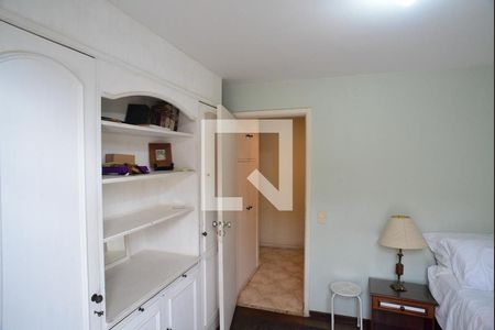 Apartamento para alugar com 300m², 5 quartos e 2 vagas Apartamento para alugar com 300m², 5 quartos e 2 vagasQuarto 2