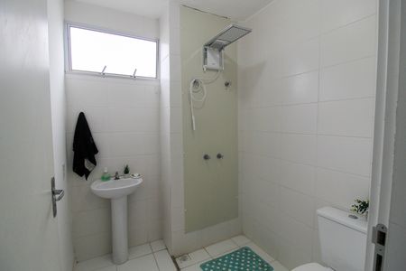 Apartamento à venda com 44m², 2 quartos e 1 vaga Apartamento à venda com 44m², 2 quartos e 1 vagaBanheiro