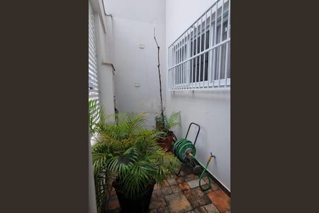 Casa à venda com 3 quartos, 180m² em Pestana, Osasco