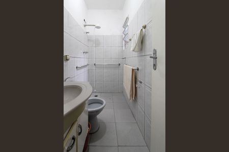 Casa para alugar com 100m², 3 quartos e 1 vaga Casa para alugar com 100m², 3 quartos e 1 vagaBanheiro