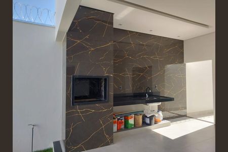 Casa para alugar com 180m², 3 quartos e 3 vagas