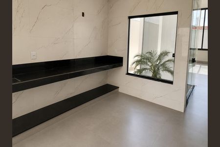 Casa para alugar com 180m², 3 quartos e 3 vagas Casa para alugar com 180m², 3 quartos e 3 vagasCozinha