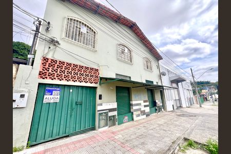 Casa para alugar com 150m², 2 quartos e 1 vaga Casa para alugar com 150m², 2 quartos e 1 vagaFachada