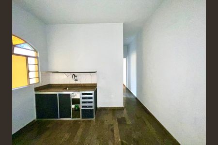 Casa para alugar com 150m², 2 quartos e 1 vaga Casa para alugar com 150m², 2 quartos e 1 vagaCozinha