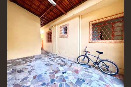Casa para alugar com 150m², 2 quartos e 1 vaga Casa para alugar com 150m², 2 quartos e 1 vagaGaragem