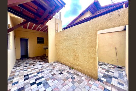 Casa para alugar com 150m², 2 quartos e 1 vaga Casa para alugar com 150m², 2 quartos e 1 vagaQuintal