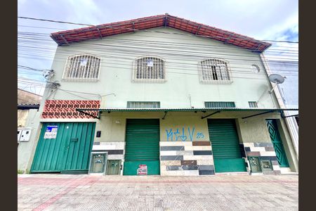 Casa para alugar com 150m², 2 quartos e 1 vaga Casa para alugar com 150m², 2 quartos e 1 vagaFachada