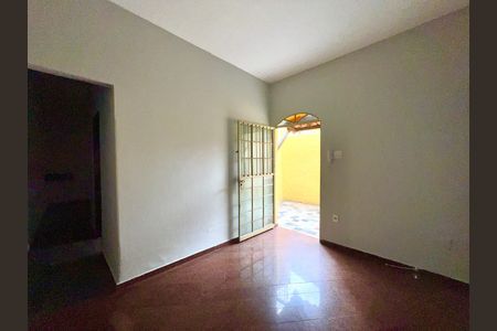 Casa para alugar com 150m², 2 quartos e 1 vaga Casa para alugar com 150m², 2 quartos e 1 vagaSala