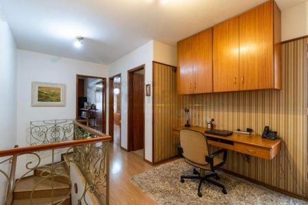Casa à venda com 260m², 3 quartos e 2 vagas