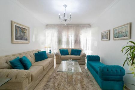 Casa à venda com 260m², 3 quartos e 2 vagas