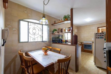 Casa à venda com 260m², 3 quartos e 2 vagas