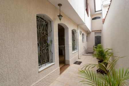 Casa à venda com 260m², 3 quartos e 2 vagas