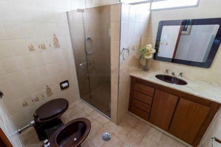 Casa à venda com 260m², 3 quartos e 2 vagas