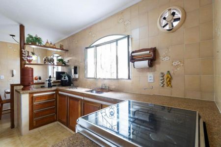 Casa à venda com 260m², 3 quartos e 2 vagas