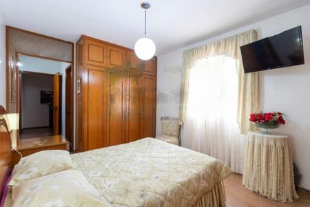 Casa à venda com 260m², 3 quartos e 2 vagas