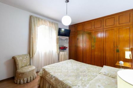 Casa à venda com 260m², 3 quartos e 2 vagas