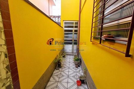 Casa à venda com 198m², 3 quartos e 2 vagas