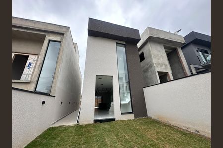 Casa de condomínio à venda com 130m², 3 quartos e 2 vagas Casa de condomínio à venda com 130m², 3 quartos e 2 vagasGaragem
