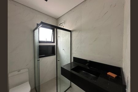 Casa de condomínio à venda com 130m², 3 quartos e 2 vagas Casa de condomínio à venda com 130m², 3 quartos e 2 vagasBanheiro