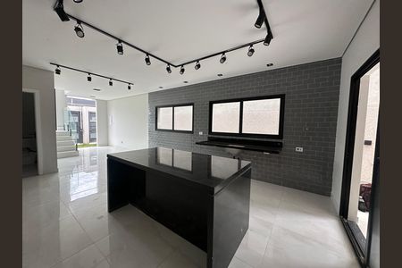 Casa de condomínio à venda com 130m², 3 quartos e 2 vagas Casa de condomínio à venda com 130m², 3 quartos e 2 vagasCozinha