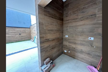 Casa de condomínio à venda com 130m², 3 quartos e 2 vagas Casa de condomínio à venda com 130m², 3 quartos e 2 vagasÁrea de Serviço