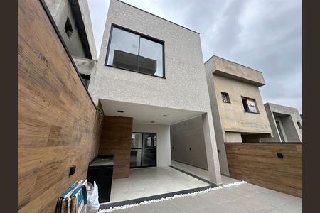 Casa de condomínio à venda com 130m², 3 quartos e 2 vagas Casa de condomínio à venda com 130m², 3 quartos e 2 vagasQuintal