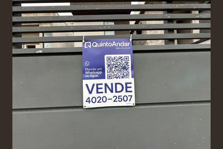Casa de condomínio à venda com 130m², 3 quartos e 2 vagas Casa de condomínio à venda com 130m², 3 quartos e 2 vagasFachada