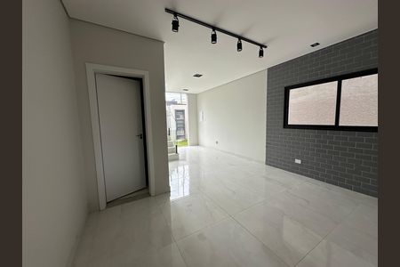 Casa de condomínio à venda com 130m², 3 quartos e 2 vagas Casa de condomínio à venda com 130m², 3 quartos e 2 vagasSala