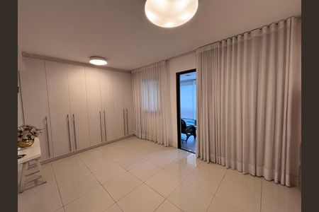Apartamento para alugar com 174m², 3 quartos e 2 vagas Apartamento para alugar com 174m², 3 quartos e 2 vagasQuarto 3