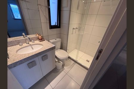 Apartamento para alugar com 174m², 3 quartos e 2 vagas Apartamento para alugar com 174m², 3 quartos e 2 vagasBanheiro