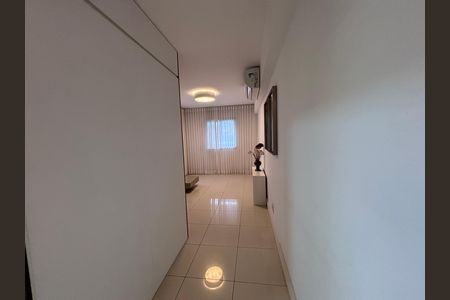 Apartamento para alugar com 174m², 3 quartos e 2 vagas Apartamento para alugar com 174m², 3 quartos e 2 vagasSala