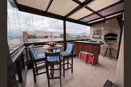 Apartamento para alugar com 174m², 3 quartos e 2 vagas Apartamento para alugar com 174m², 3 quartos e 2 vagasÁrea externa