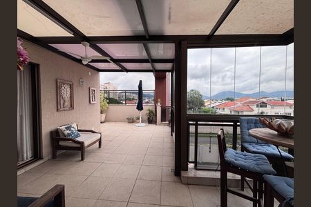 Apartamento para alugar com 174m², 3 quartos e 2 vagas Apartamento para alugar com 174m², 3 quartos e 2 vagasÁrea externa