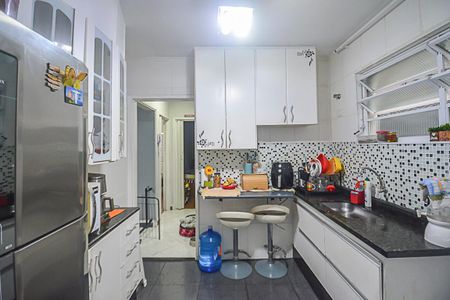 Apartamento à venda com 52m², 2 quartos e 1 vaga Apartamento à venda com 52m², 2 quartos e 1 vagaCozinha