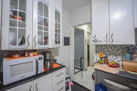 Apartamento à venda com 52m², 2 quartos e 1 vaga Apartamento à venda com 52m², 2 quartos e 1 vagaCozinha